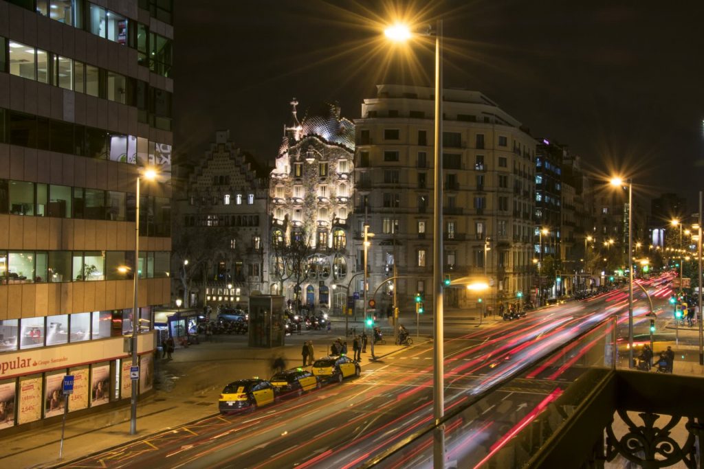 3 giorni a Barcellona tappe imperdibili e tappe insolite, barcellona, barcelona, casa battlò, sagrada familia, casa milà, casa vicens, barrio gotico, montjuc, bunker del carmel, arc de triomp, spagna, cosa vedere a barcellona, come spostarsi a barcellona, room mate anna, passei de gracia