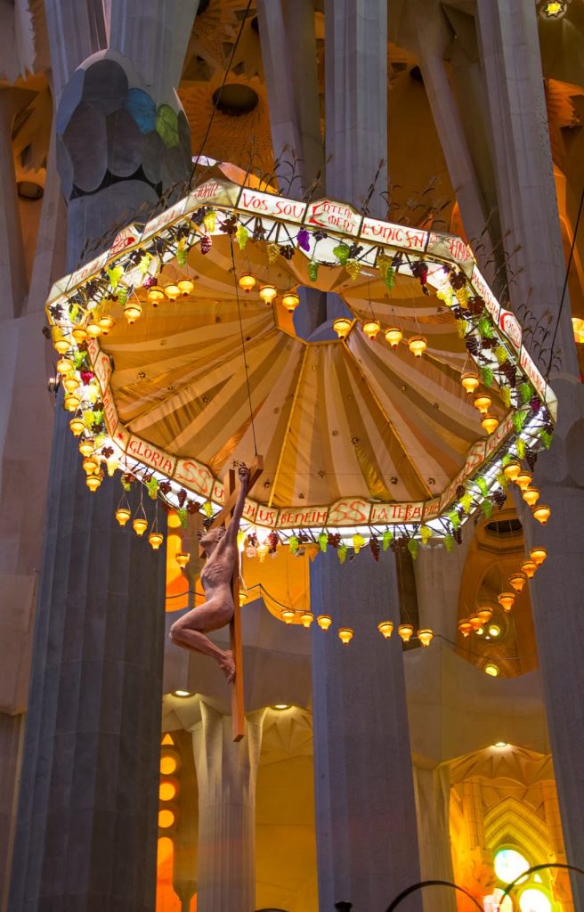 3 giorni a Barcellona tappe imperdibili e tappe insolite, barcellona, barcelona, casa battlò, sagrada familia, casa milà, casa vicens, barrio gotico, montjuc, bunker del carmel, arc de triomp, spagna, cosa vedere a barcellona, come spostarsi a barcellona, room mate anna, passei de gracia