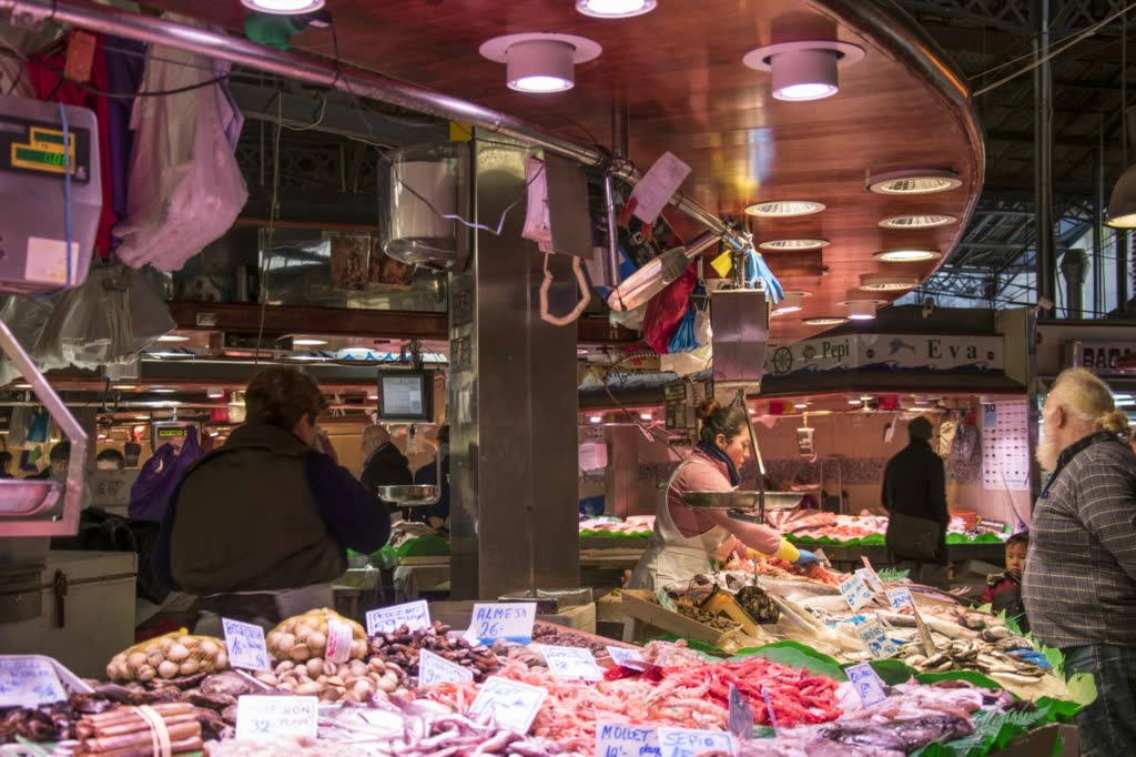 3 giorni a Barcellona tappe imperdibili e tappe insolite, barcellona, barcelona, casa battlò, sagrada familia, casa milà, casa vicens, barrio gotico, montjuc, bunker del carmel, arc de triomp, spagna, cosa vedere a barcellona, come spostarsi a barcellona, room mate anna, passei de gracia