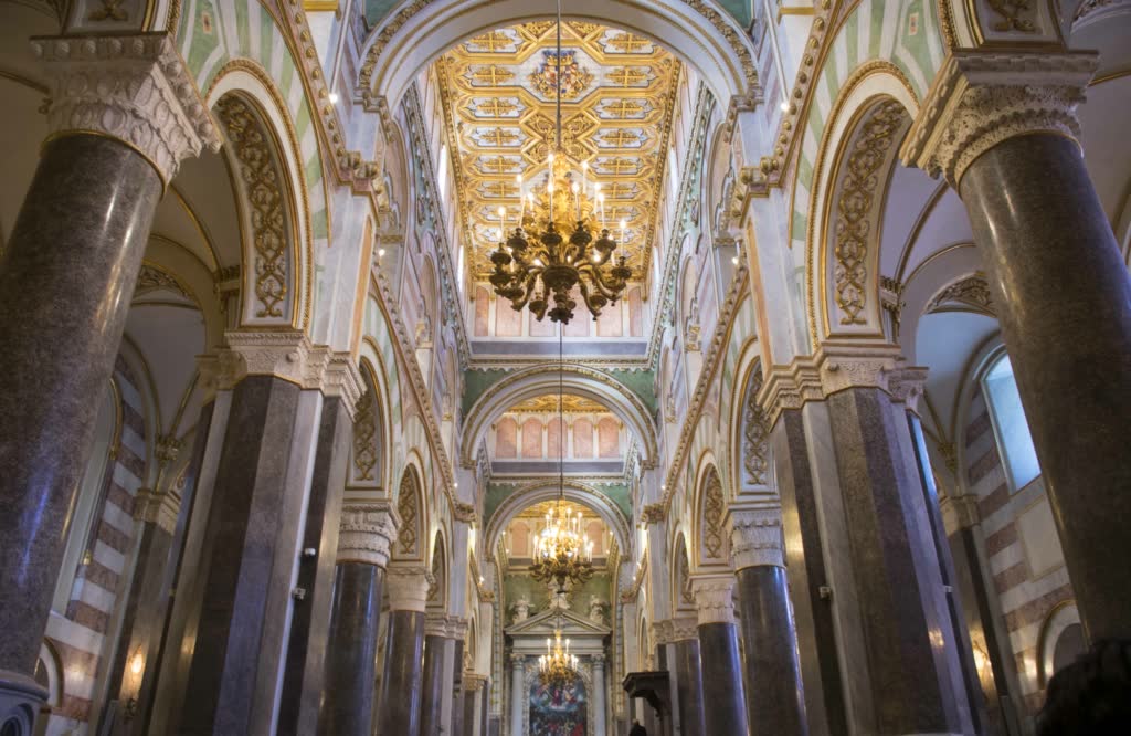 cosa vedere ad altamura a piedi la città del pane, altamura, altamura a piedi, cattedrale di altamura, pane di altamura, uomo di altamura, pane, grotta di lamalunga, città del pane, palazzo baldassarre, puglia