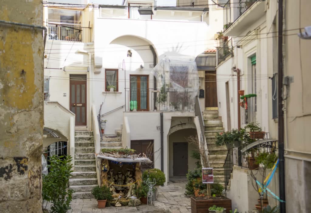 cosa vedere ad altamura a piedi la città del pane, altamura, altamura a piedi, cattedrale di altamura, pane di altamura, uomo di altamura, pane, grotta di lamalunga, città del pane, palazzo baldassarre, puglia