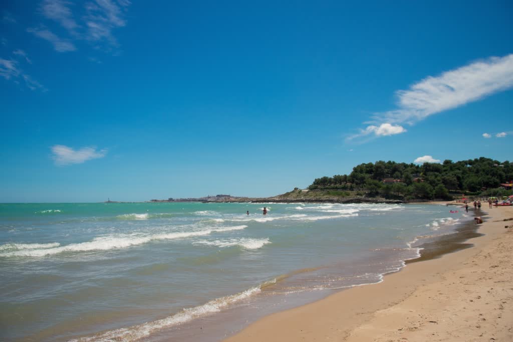 le 15 spiagge più belle del Gargano alla scoperta di baie e calette; le spiagge più belle del gargano; gargano; puglia; baia delle zagare; spiaggia di vignanotica; baia zaiana; baia san felice; architiello san felice; spiaggia dei cento scalini o delle tufare; spiaggia di calenella; baia di manaccora; spiaggia del pizzomunno; vieste; spiaggia di molinella; spiaggia di mattinatella;